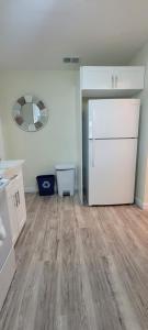 Gallery image of Sunset House in Fort Myers