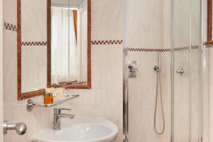 Un baño de Hotel Executive