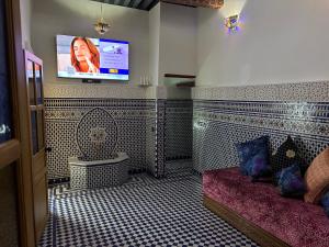 Phòng tắm tại M & S Guest House