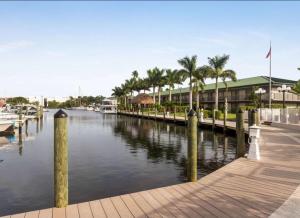 Gallery image of Sunset Cove - Water View in Sarasota