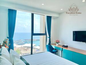 TV a/nebo společenská místnost v ubytování Vacations Home PhuQuoc