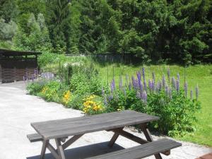 A garden outside Landhaus Alexa