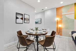 Χώρος καθιστικού στο Luxury 3BR & Parking in Central DC - Steps to Metro