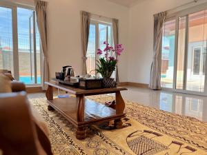 Χώρος καθιστικού στο Yoori Hotel