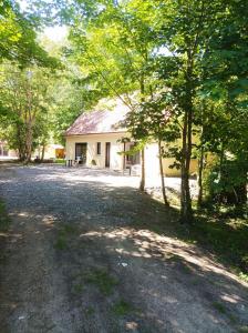 Το κτήριο όπου στεγάζεται  το bed & breakfast