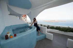 Uma área de estar em Fanari Vista Suites