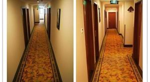 two pictures of a hallway in a building at GreenTree Inn Shanghai South Railway Station Xujiahui Stadium Subway Station Shell Hotel in Shanghai
