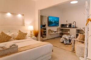 Μια τηλεόραση ή/και κέντρο ψυχαγωγίας στο Crème by The Prime Escape