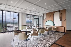 Luwansa Hotel and Convention Center Manado的休息区