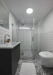 Φωτογραφία από το άλμπουμ του Charming Cozy 2bed1bath Shoreline Bebek! #95 στην Κωνσταντινούπολη