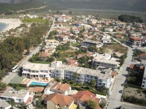 Gallery image of Zeus Paradise Hotel Ammoudia in Ammoudia +15 photos