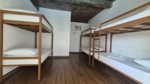 Postel nebo postele na pokoji v ubytování Camotes Hostel Resort