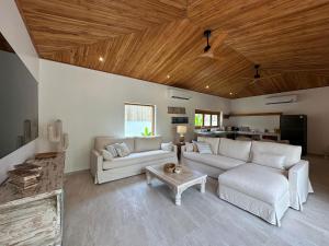 Gallery image of Villa Samar - Near to the Beach - Maenam in Ban Mae Nam