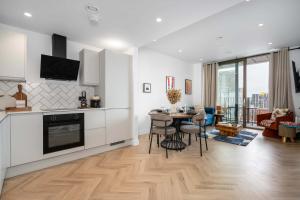 Η κουζίνα ή μικρή κουζίνα στο Cottonopolis Suite