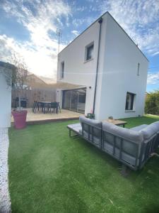 Κήπος έξω από το House 3 rooms all comfort with garden