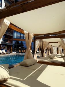 Πισίνα στο ή κοντά στο Woodland B65 Residence Hill Kopaonik