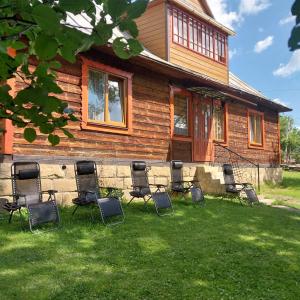 Taman di luar Затишний дім +7 gambar