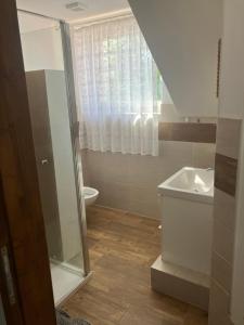 Ένα μπάνιο στο Apartmán nad Rohanovem +10 φωτογραφίες