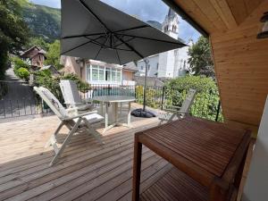 Balkón nebo terasa v ubytování Lazy Goose Charming Apartments Bovec