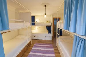 Postel nebo postele na pokoji v ubytování Hostel El Cascabel + 30 fotografií