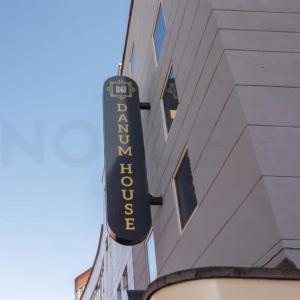 Gallery image of Spacious Urban City Apartment in Doncaster