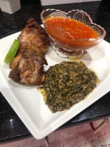 Imagem da galeria de Hospedaria Urivic, Zango 3 em Luanda