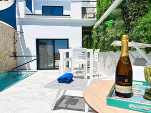Nápoje v ubytování Luxury Beach House - Casa do Farol by BeCherish