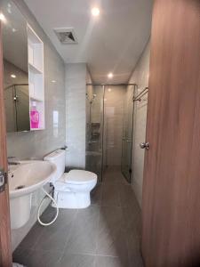 Ένα μπάνιο στο Chung cư Legacy Kim Oanh -Thuận Giao , Thuận An