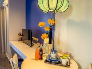 Fotografie z fotogalerie ubytování Hotel with Balcony in PhuketTown ve městě Phuket