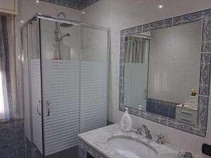Ένα μπάνιο στο Casa Lety