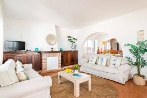 Et tv og/eller underholdning på Villa Antonita by Villa Plus