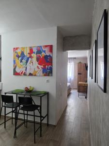 Μια τηλεόραση ή/και κέντρο ψυχαγωγίας στο Canvas at Koskinou 2