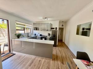 Køkken eller tekøkken på Gizmo's Garden Cottage + 22 billeder