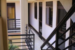 Gambar di galeri bagi Golden Suites Hotel di Entebbe