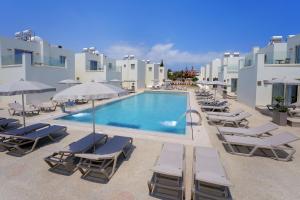 Bazén v ubytování Panas Villas nebo v jeho okolí