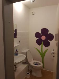 Bilik mandi di 4-Zimmer Monteurwohnung in Calw - L8
