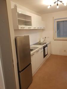 Dapur atau dapur kecil di 4-Zimmer Monteurwohnung in Calw - L8