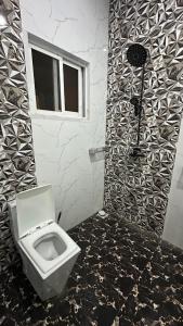 Gallery image of luxury 3bhk full Home in Bahria in Lahore