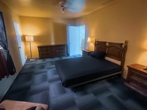 Gallery image of ElMonte Soul in El Monte