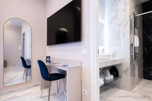 Ένα μπάνιο στο De Matteo Luxury Suites +75 φωτογραφίες