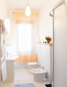 A bathroom at Villa Celeste