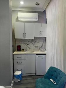 Cuina o zona de cuina de Kalmuk Apartment Hotel