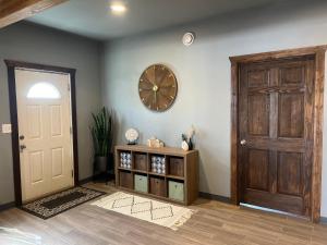 Fotografie z fotogalerie ubytování Chic Boho Groundfloor 2br In Town v destinaci Fairbanks