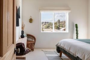 Postel nebo postele na pokoji v ubytování Posada Calma by Fieldtrip Spa Boulder Views