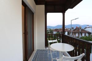 Afbeelding uit fotogalerij van Alp Suites Mandalin in Akyaka +57 foto's