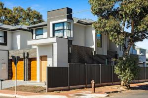 Budova, kde se prázdninový dům nachází