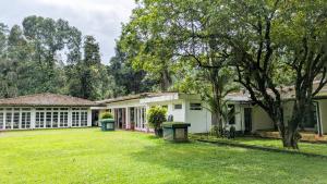Gallery image of Heritage Kithulgala Rest House - Historic Home to a Bird Sanctuary in Kitulgala +10 photos