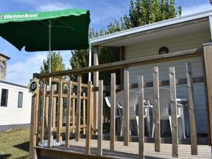 Gallery image of Mobil home moderne avec terrasse - 6 pers. - API-1-52-431 in Crissé