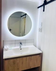 Ένα μπάνιο στο Merivale Court Studio