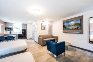 Kuchyň nebo kuchyňský kout v ubytování Rolo Beach Hotel